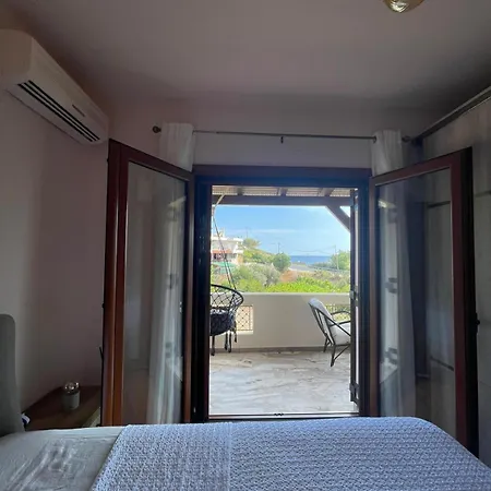 Retreat Olya - Seaside & Σπίτι διακοπών Αχλιά